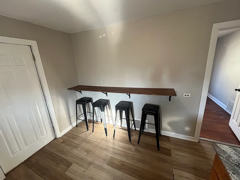 5337 W Van Buren St — Photo 9