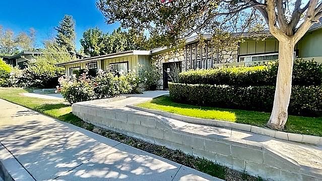1st image of 5738 Wilhelmina Ave