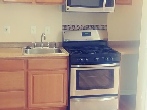 Kitchen *
