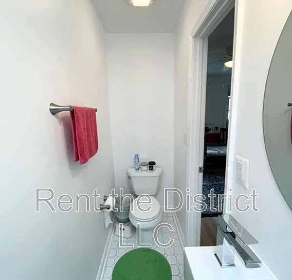 109 P St SW — Photo 13