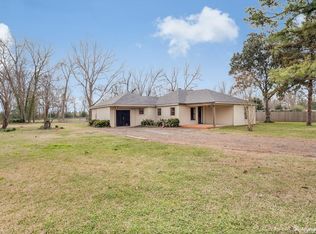 4765 Dixie Garden Dr, Shreveport, LA 71105