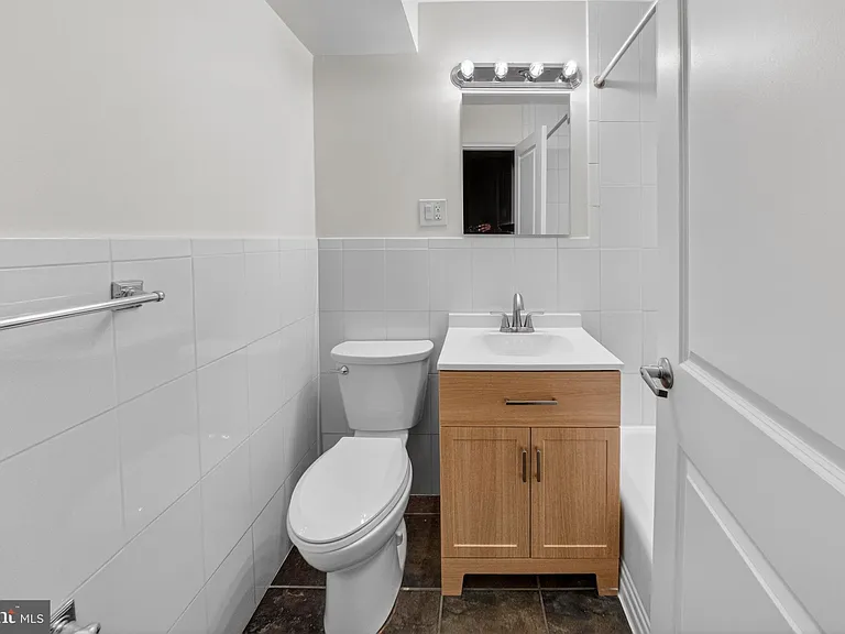 4840 Macarthur Blvd NW #401 — Photo 13