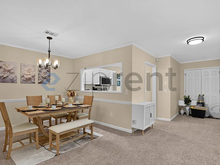 307 Hollyfax Cir — Photo 7