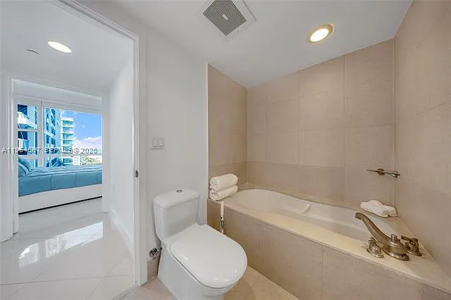 6801 Collins Ave #Penthouse 11 — Photo 19