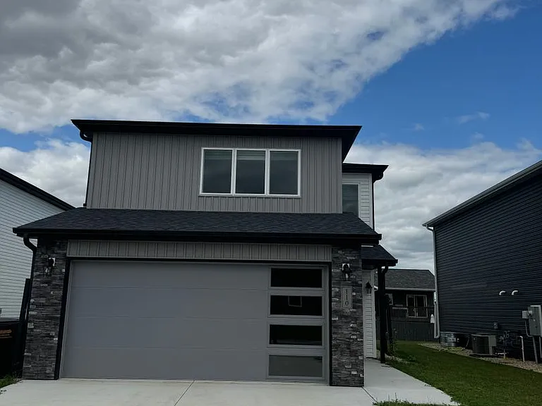 110 Marshall Loop — Photo 1