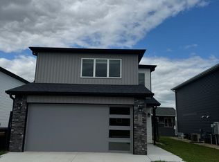 110 Marshall Loop, Lincoln, ND 58504