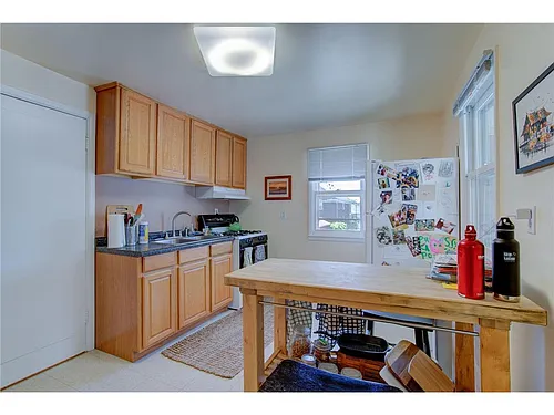 606 Jefferson St NE Photo 1
