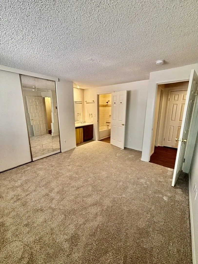 Spacious 2-Bedroom Condo Near CSU — Photo 4