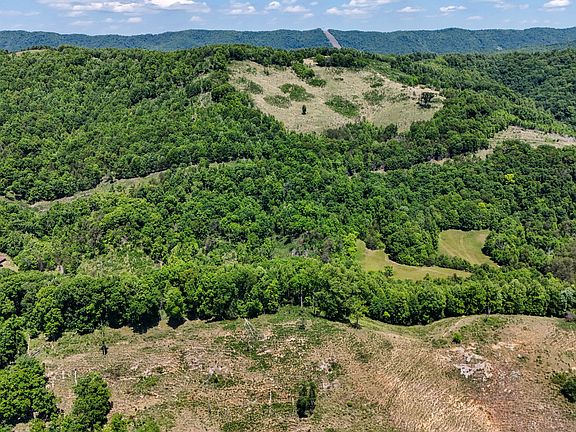 2nd image of 3885 Hickory Hill Rd