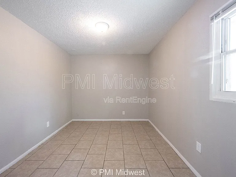 5925 Sunwood Dr — Photo 23