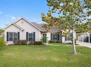 28451 Holiday Dr, Ponchatoula, LA 70454
