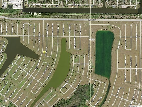 3rd image of 19 Redwood Dr