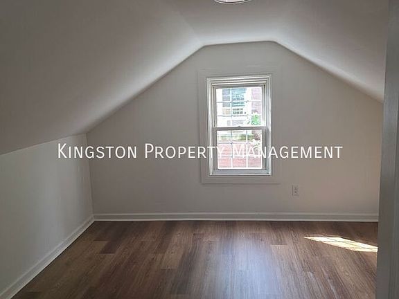 3rd image of 373 Northwood Dr
