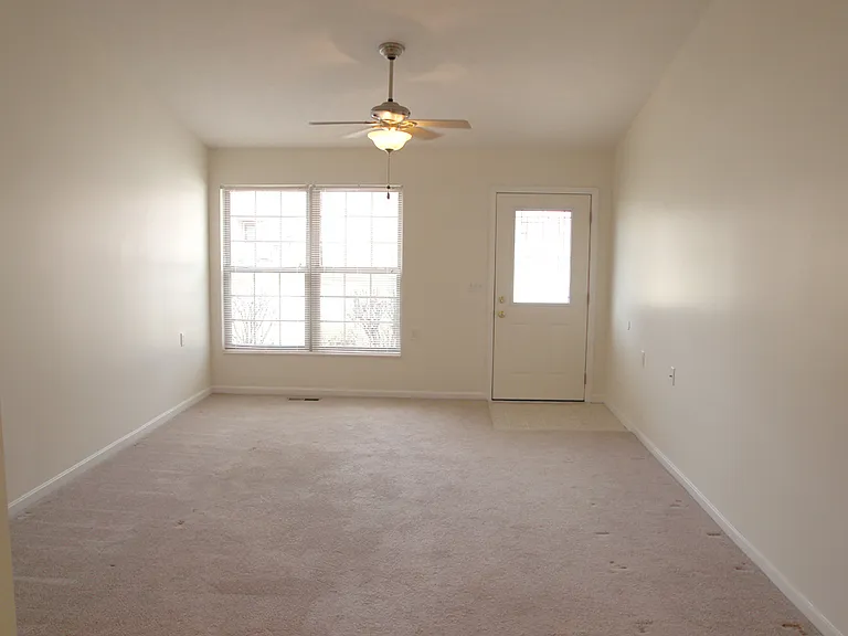 104 Brookside Dr — Photo 5
