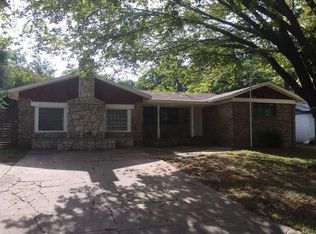 703 Clebud Dr, Euless, TX 76040