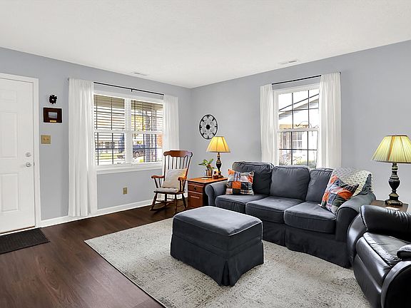 4th image of 6375 Village Oak Ct