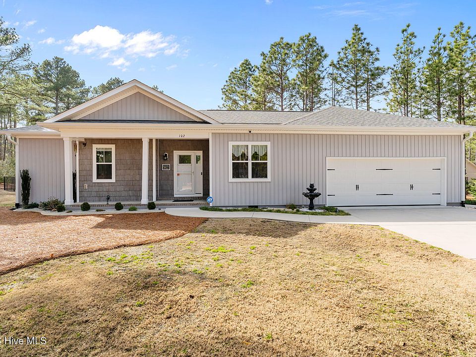 1st image of 102 Roxburgh Court