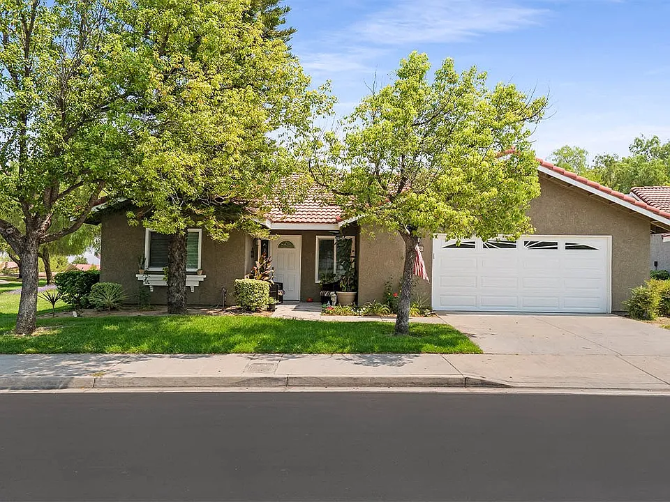 Building Photo 4