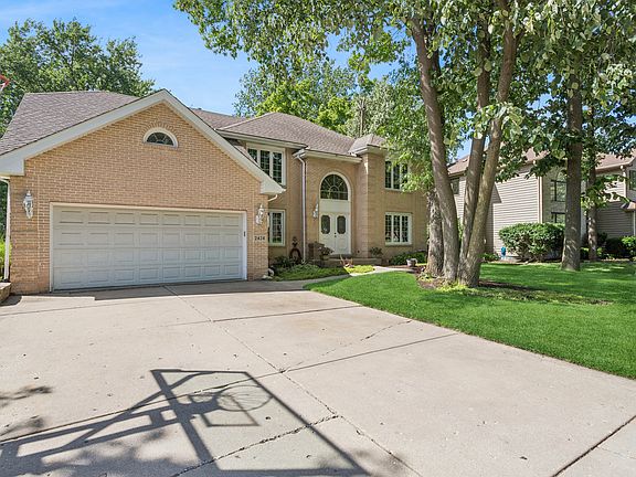 4th image of 2424 Pepper Tree Ct
