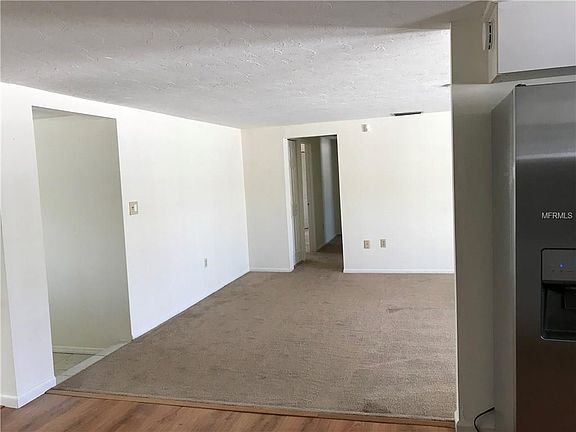 3rd image of 3815 Proctor Rd