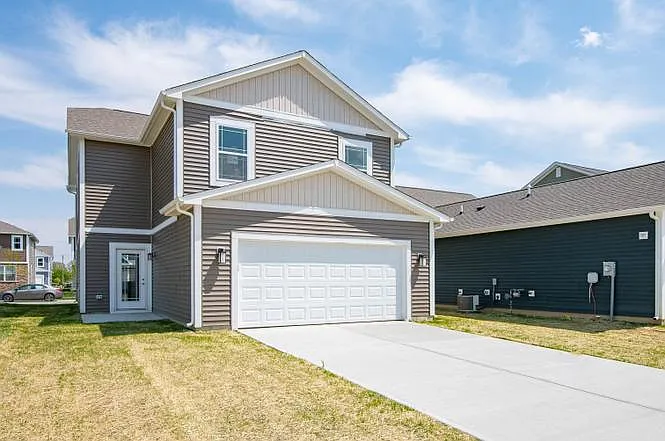 Building Photo - 2606 Plano Dr