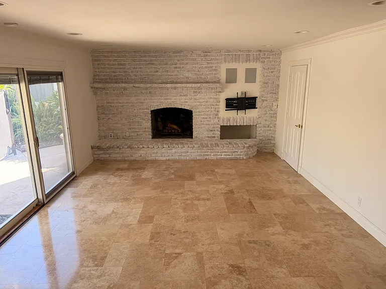 2344 Highgate Rd — Photo 40