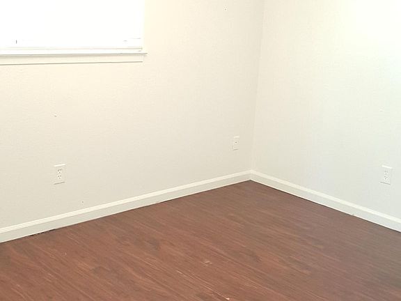 5th image of 6100 Ventura St