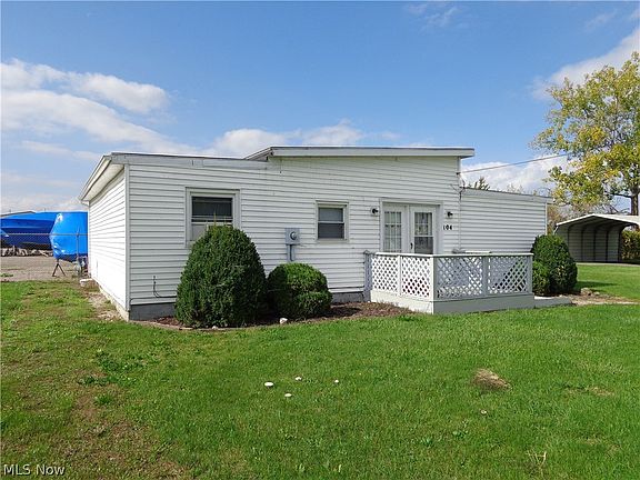 5th image of 102-104 Wagner St