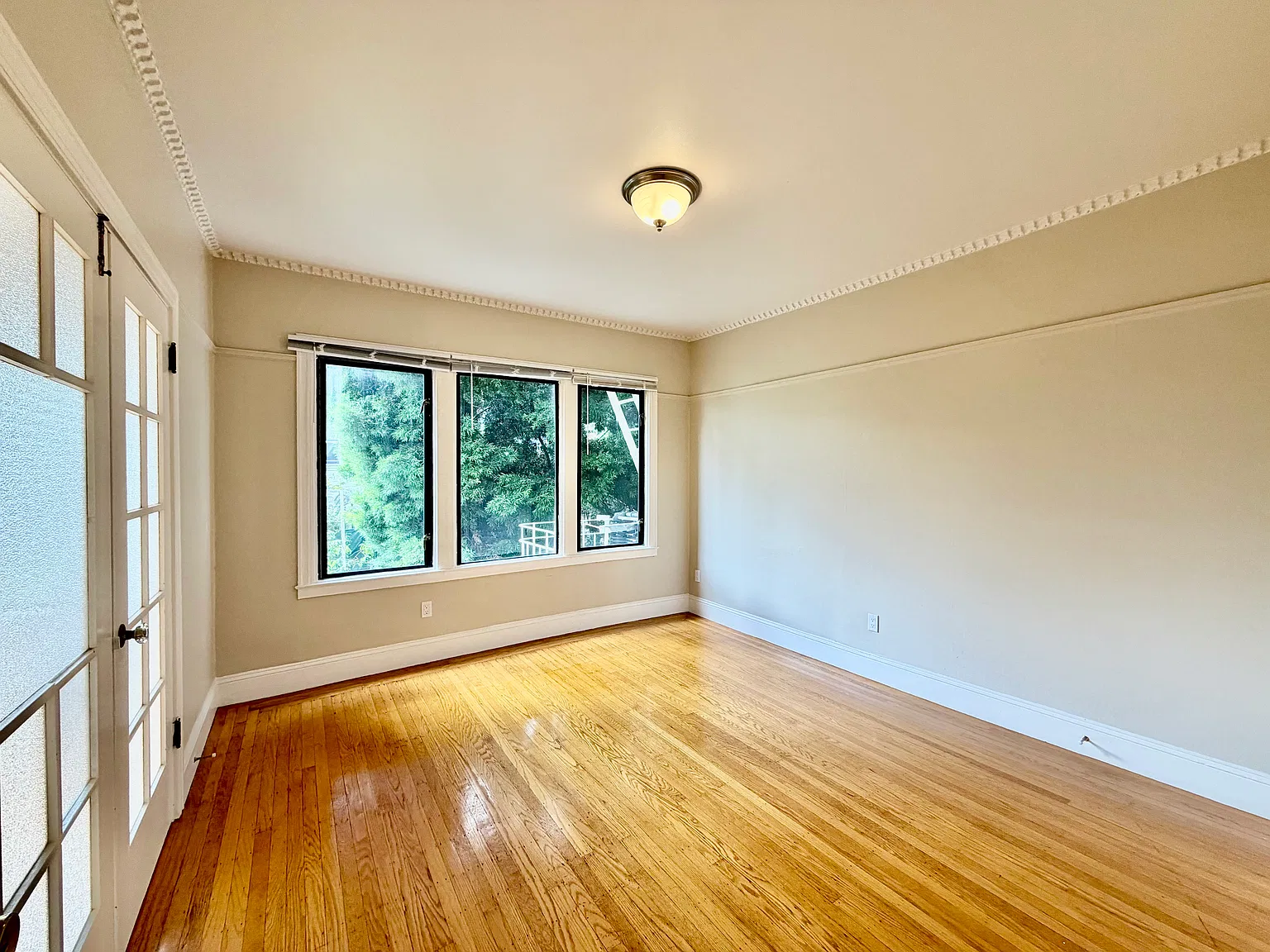 1 bed, $3,595 — Photo 2