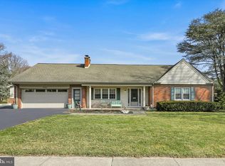 1065 W Main St, Ephrata, PA 17522