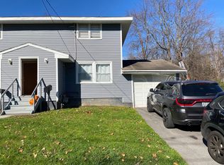 119 Hamilton Rd, Syracuse, NY 13212