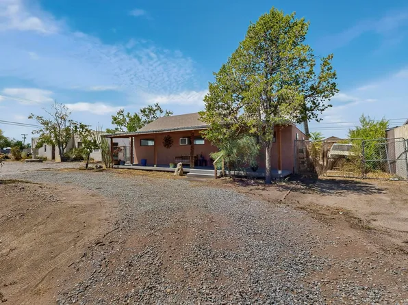 2623 6th St NW, Albuquerque, NM 87107