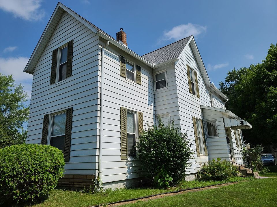 1st image of 1217 1/2 E Jackson Blvd