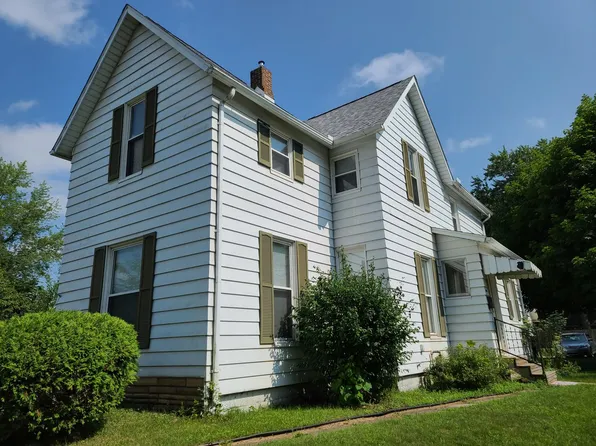 1217 1/2 E Jackson Blvd, Elkhart, IN 46516