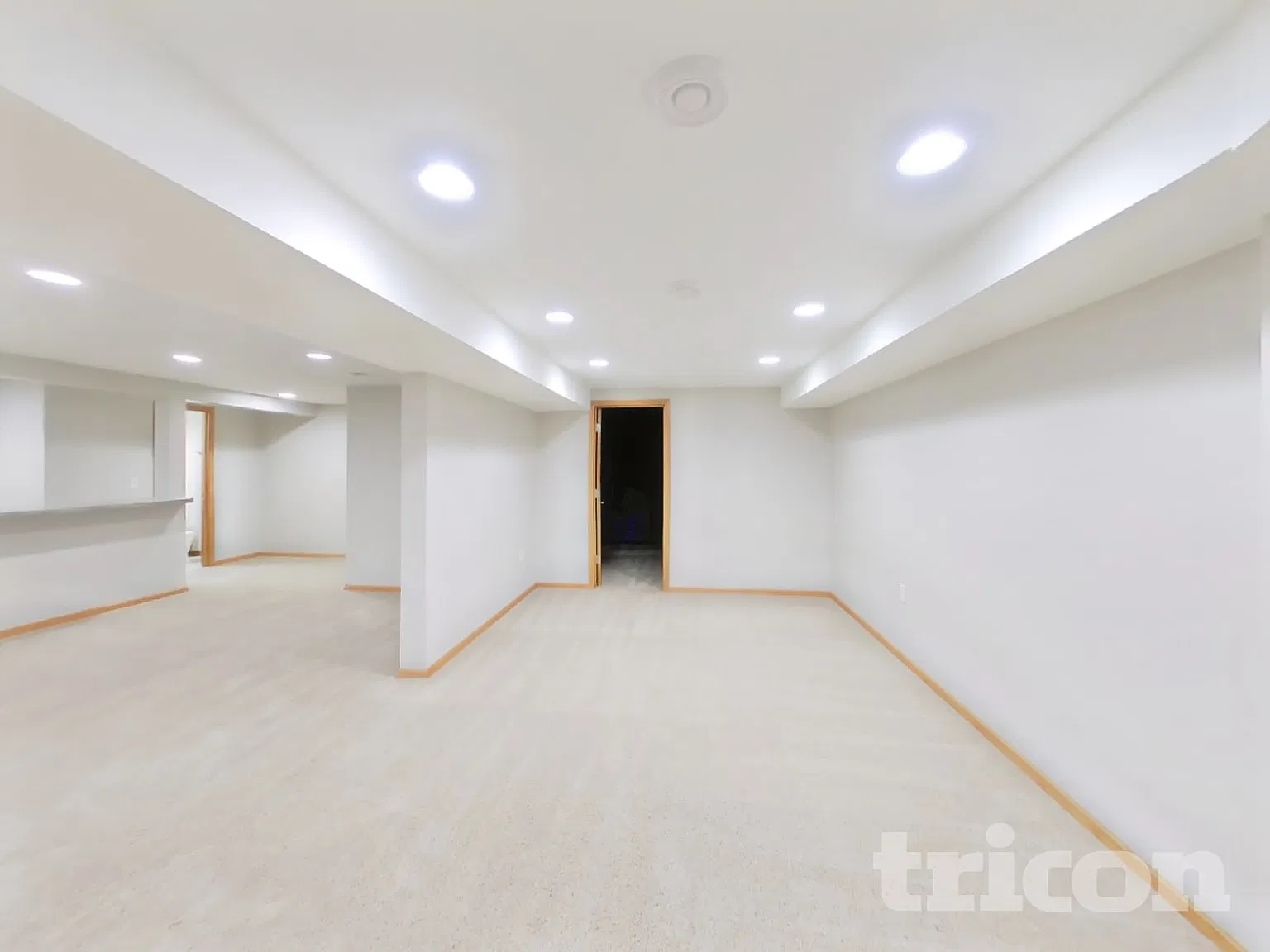 1465 Crest Dr Chaska MN — Photo 3
