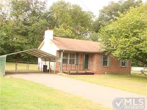 3rd image of 3446 Arvin Dr