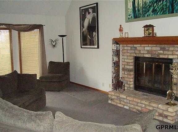3rd image of 1002 Sterling Dr