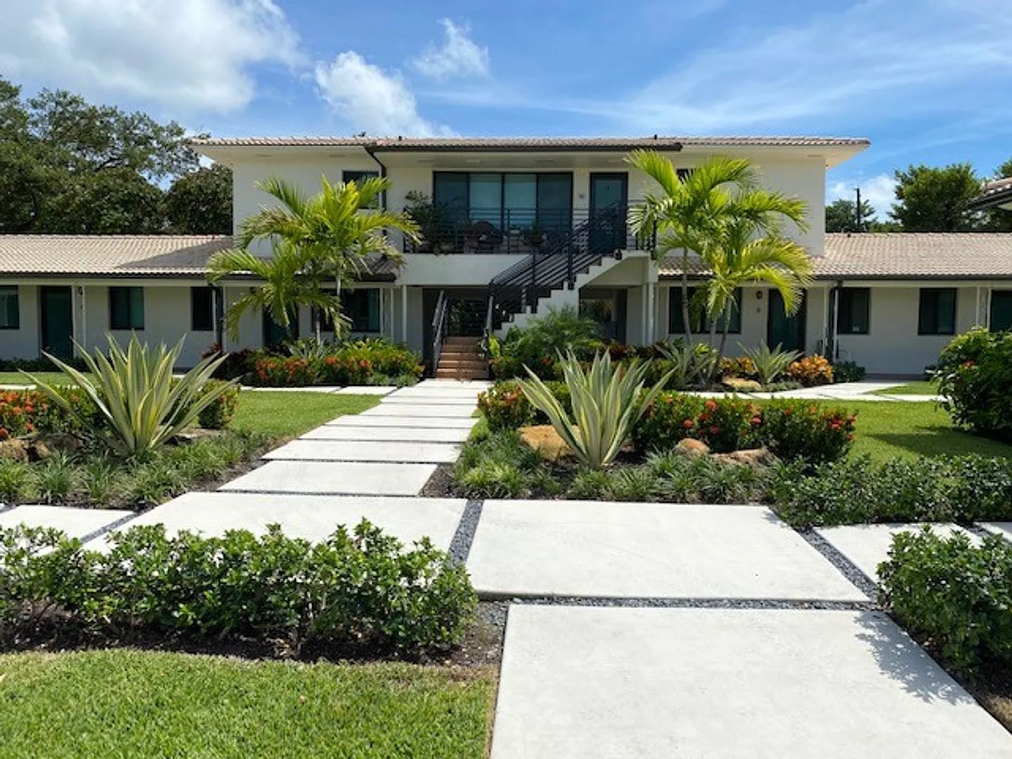 Miami Shores Villas — Photo 4