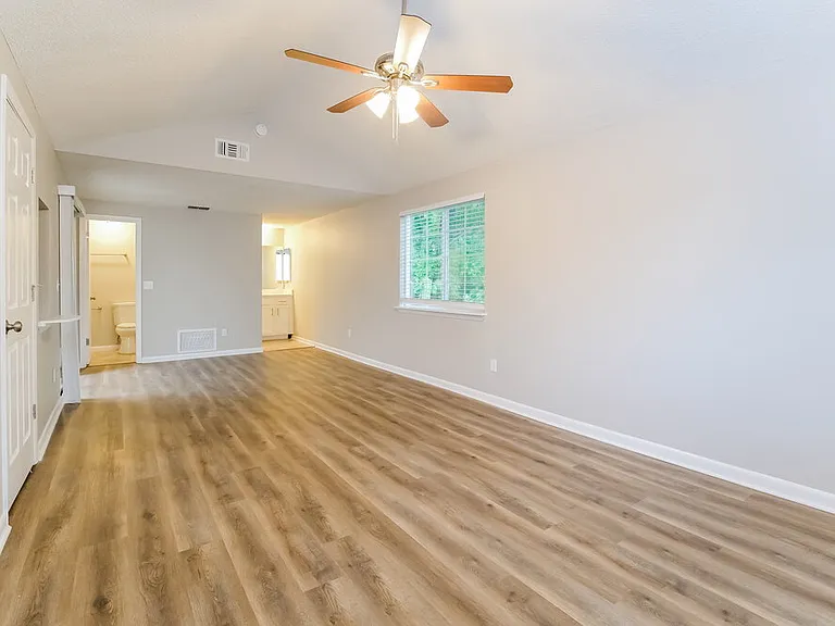 6911 Coleus Ct — Photo 9