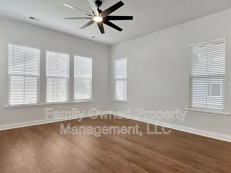 420 W Respite Ln — Photo 20