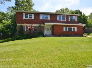 226 Townline Rd, Commack, NY 11725