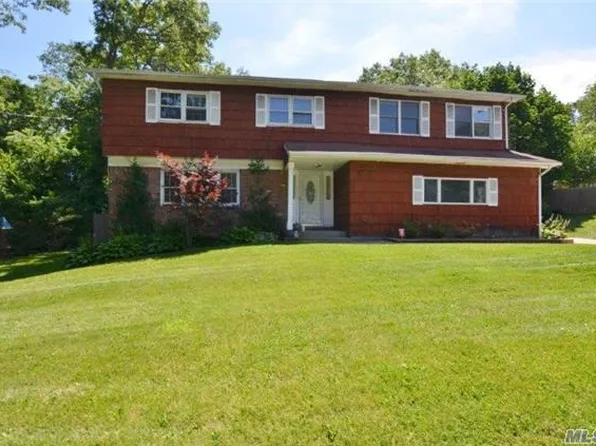 226 Townline Rd, Commack, NY 11725