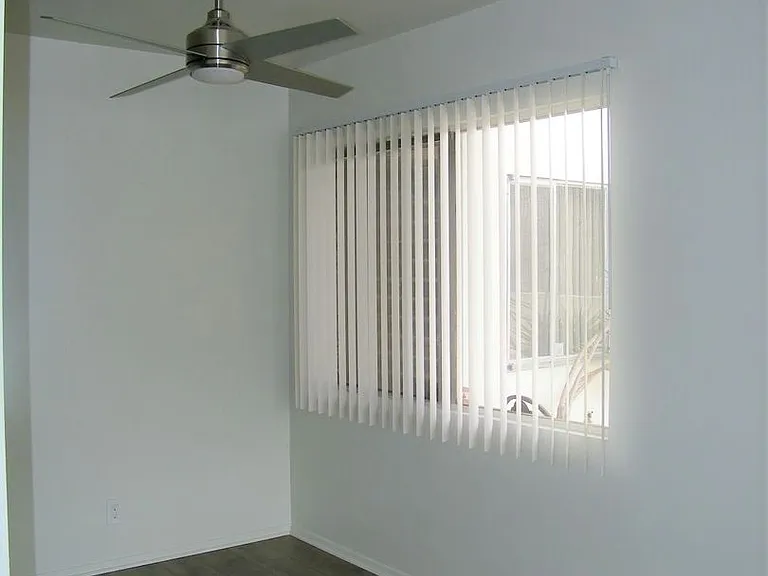 2bed/2bath Available Now — Photo 4