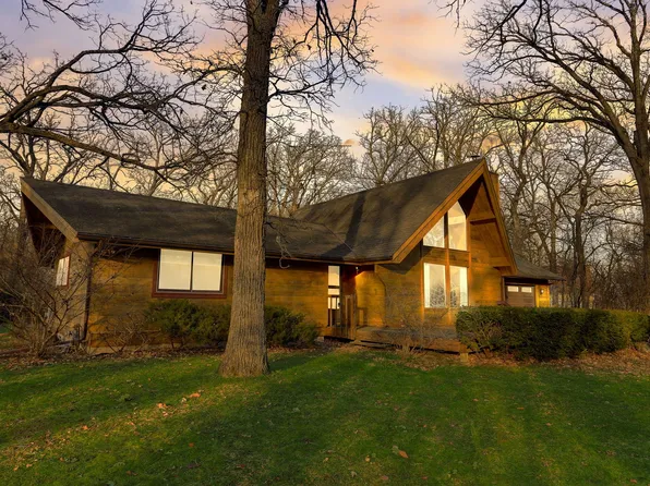 18710 Stevens Rd, Marengo, IL 60152