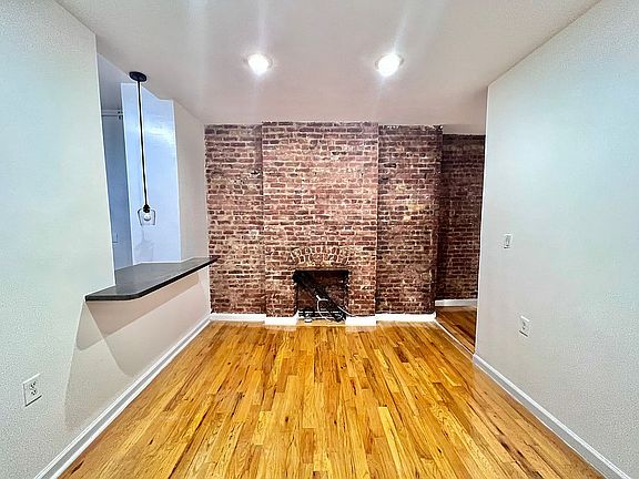 2nd image of 3440 Broadway #1FG