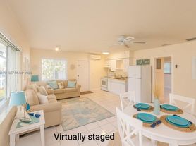 3221 NE 7th Pl, Pompano Beach, FL