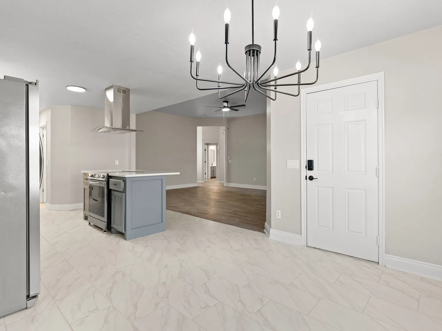 3 bed, 1783 sqft, $1,975 — Photo 3