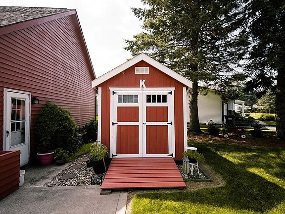 5th image of 22 Jayne Ave