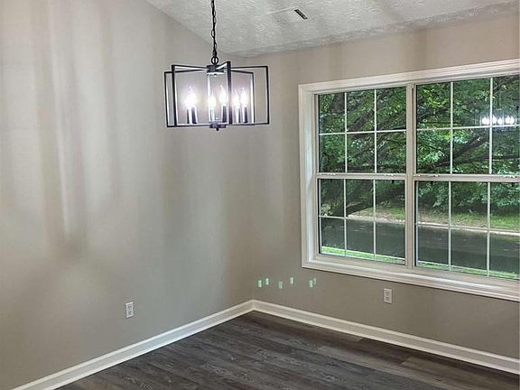 2nd image of 40 Wynfield Dr