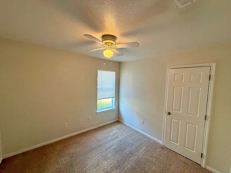 3110 Baldwin Loop — Photo 7